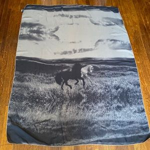 Cal Style scarf 39x54” in good condition